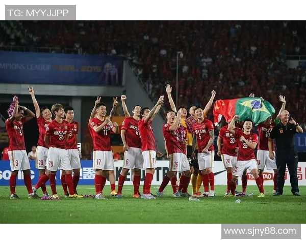 粤语足球明星花响的辉煌历程与对粤港足球发展的深远影响 粤语足球明星花响的辉煌历程与对粤港足球发展的深远影响