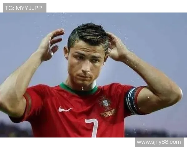 罗斯心中的足球偶像是谁揭秘他崇拜的明星球员与成长故事 罗斯心中的足球偶像是谁揭秘他崇拜的明星球员与成长故事