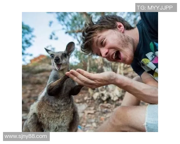在日本街头偶遇足球明星的奇妙瞬间与精彩故事分享